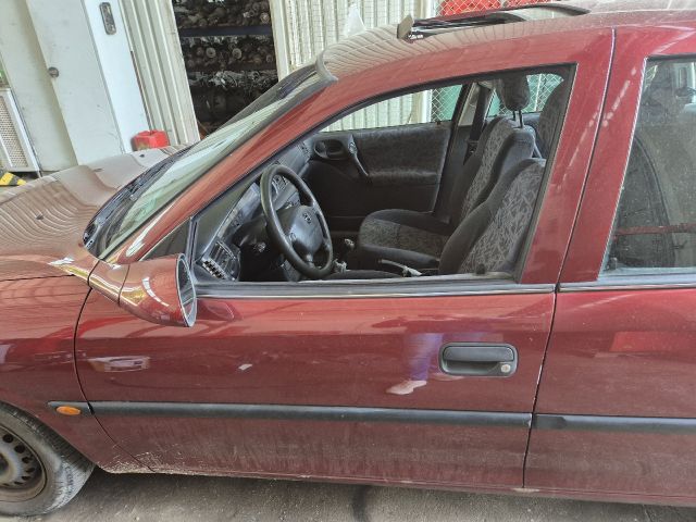 bontott OPEL VECTRA B Jobb hátsó Ajtó (Részeivel)