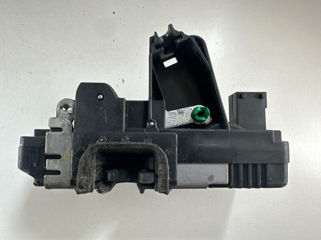 bontott OPEL VECTRA B Jobb hátsó Ajtózár