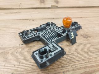 bontott OPEL VECTRA B Jobb Hátsó Lámpa Foglalat