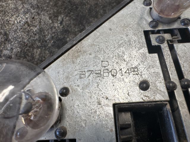 bontott OPEL VECTRA B Jobb Hátsó Lámpa Foglalat