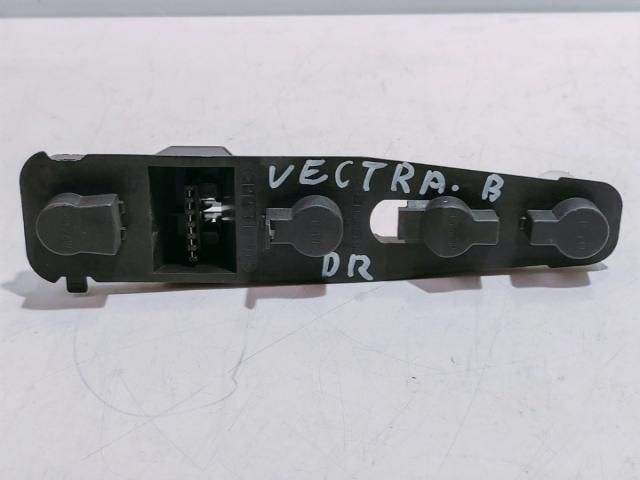 bontott OPEL VECTRA B Jobb Hátsó Lámpa Foglalat