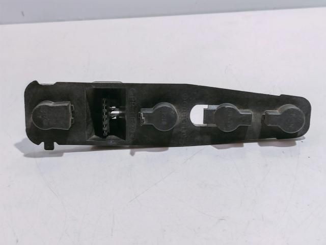 bontott OPEL VECTRA B Jobb Hátsó Lámpa Foglalat