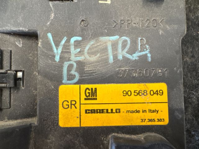 bontott OPEL VECTRA B Jobb Hátsó Lámpa Foglalat