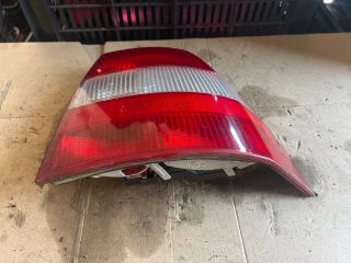 bontott OPEL VECTRA B Jobb Hátsó Lámpa