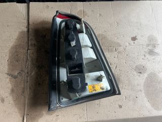 bontott OPEL VECTRA B Jobb Hátsó Lámpa