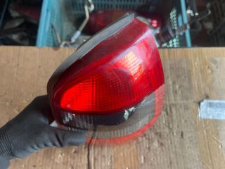 bontott OPEL VECTRA B Jobb Hátsó Lámpa