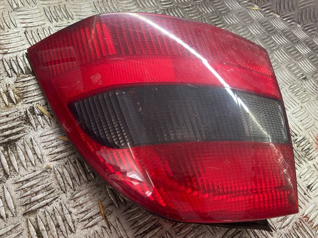 bontott OPEL VECTRA B Jobb Hátsó Lámpa