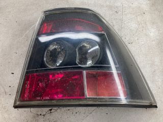 bontott OPEL VECTRA B Jobb Hátsó Lámpa