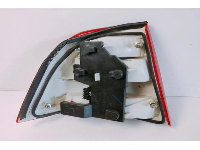 bontott OPEL VECTRA B Jobb Hátsó Lámpa