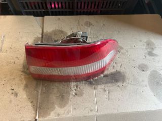 bontott OPEL VECTRA B Jobb Hátsó Lámpa