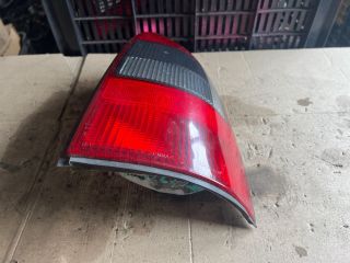 bontott OPEL VECTRA B Jobb Hátsó Lámpa