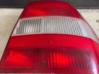bontott OPEL VECTRA B Jobb Hátsó Lámpa