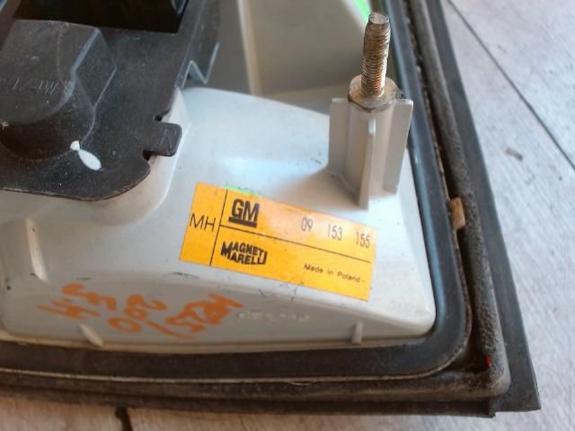 bontott OPEL VECTRA B Jobb Hátsó Lámpa