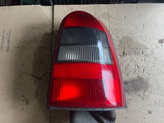 bontott OPEL VECTRA B Jobb Hátsó Lámpa