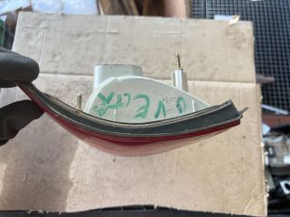 bontott OPEL VECTRA B Jobb Hátsó Lámpa
