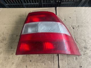bontott OPEL VECTRA B Jobb Külső Hátsó Lámpa