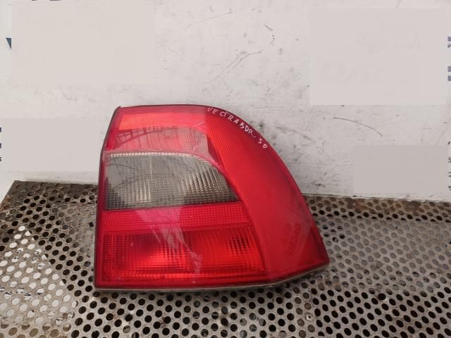 bontott OPEL VECTRA B Jobb Külső Hátsó Lámpa