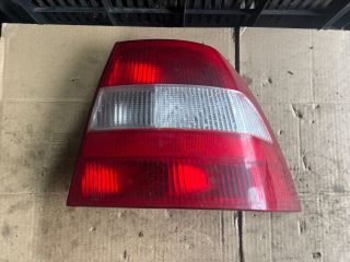 bontott OPEL VECTRA B Jobb Külső Hátsó Lámpa