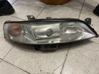 bontott OPEL VECTRA B Jobb Xenon Fényszóró