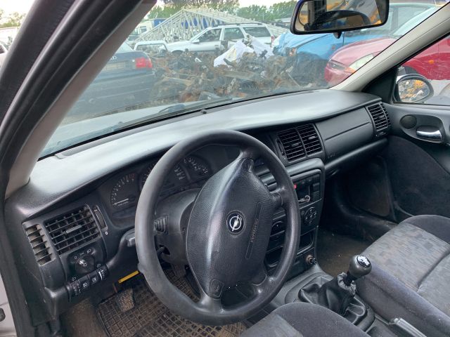 bontott OPEL VECTRA B Kézifék Kar