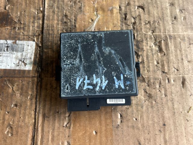 bontott OPEL VECTRA B Komfort Elektronika