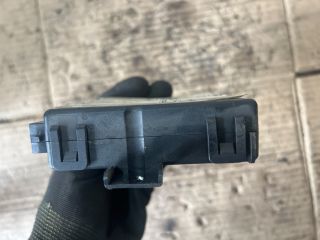 bontott OPEL VECTRA B Központizár Elektronika