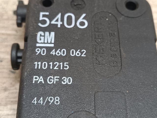 bontott OPEL VECTRA B Központizár Motor Csomagtérajtó