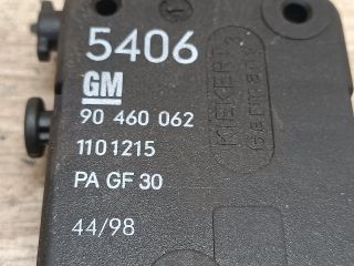 bontott OPEL VECTRA B Központizár Motor Csomagtérajtó