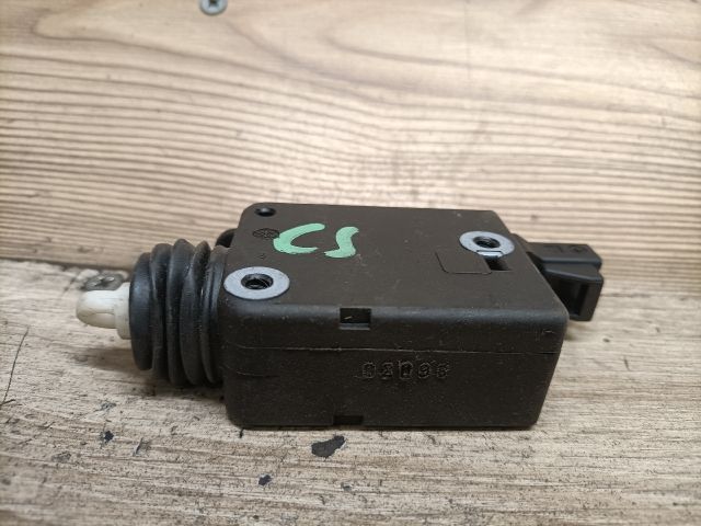 bontott OPEL VECTRA B Központizár Motor Csomagtérajtó