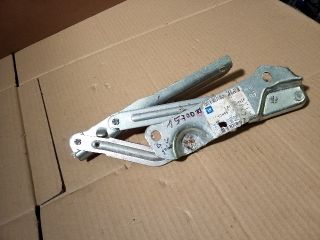 bontott OPEL VECTRA B Motorháztető Jobb Zsanér