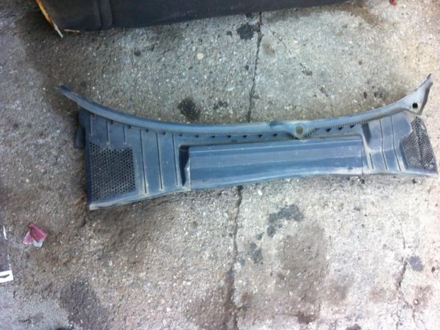 bontott OPEL VECTRA B Szélvédő Takaró