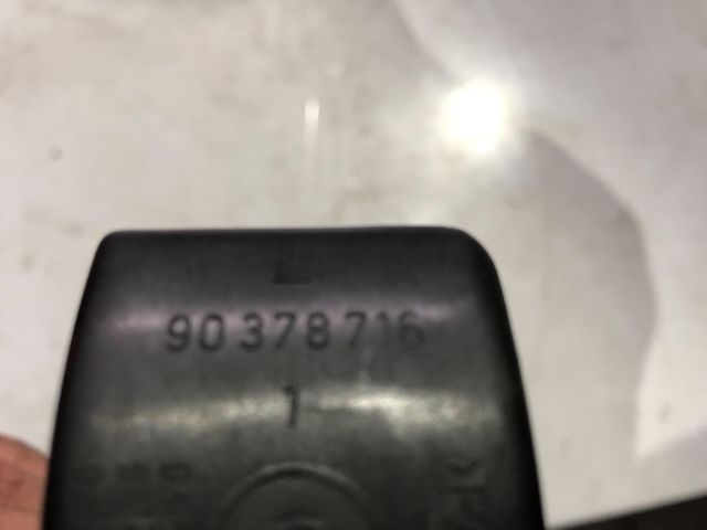 bontott OPEL VECTRA B Tankajtó