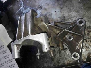 bontott OPEL VECTRA B Váltó Tartó Bak (Pozíciófüggetlen)