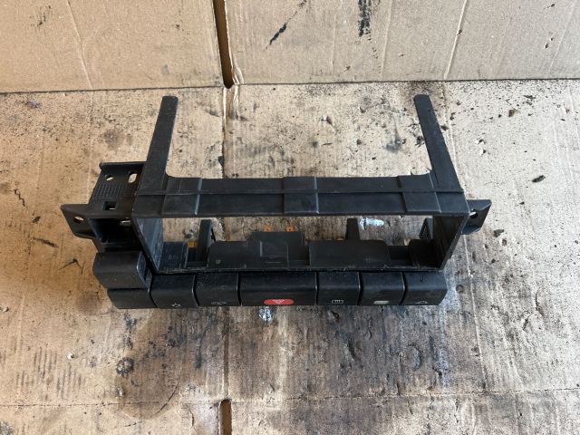 bontott OPEL VECTRA B Vészvillogó Kapcsoló