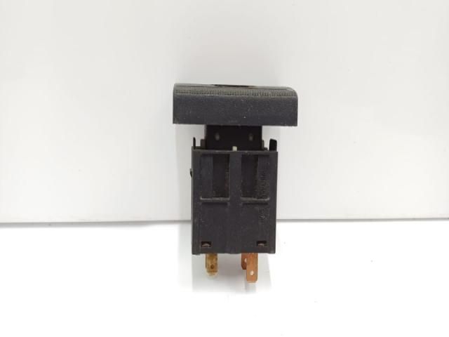 bontott OPEL VECTRA B Vészvillogó Kapcsoló