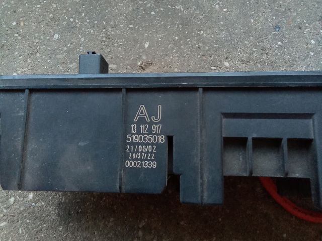 bontott OPEL VECTRA C Biztosítéktábla Motortér