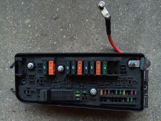 bontott OPEL VECTRA C Biztosítéktábla Motortér