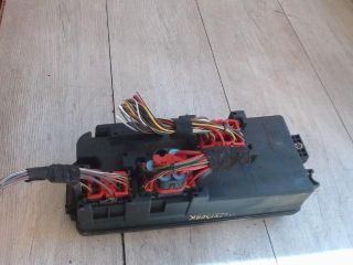 bontott OPEL VECTRA C Biztosítéktábla Motortér