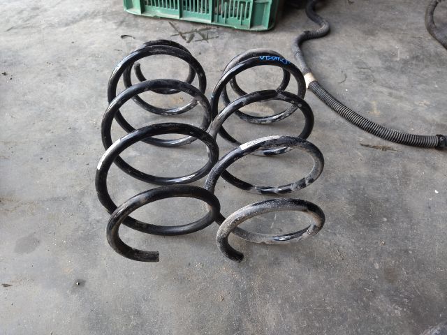 bontott OPEL VECTRA C Első Rugó Pár