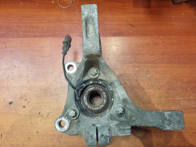 bontott OPEL VECTRA C Jobb első Csonkállvány Kerékaggyal