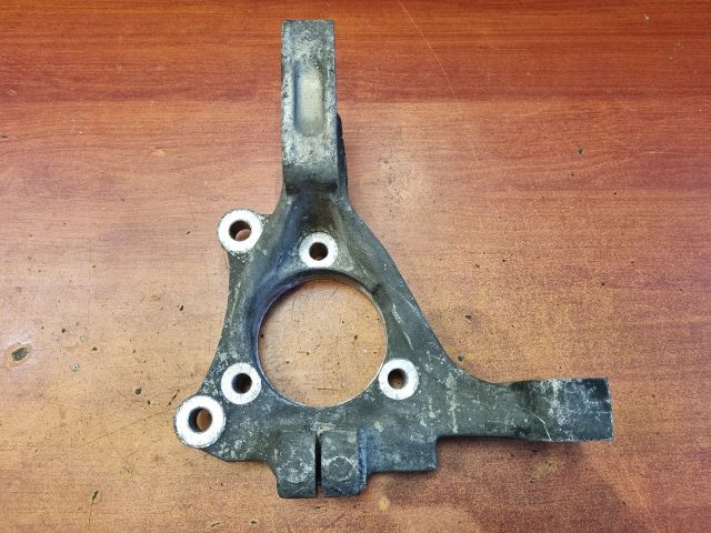 bontott OPEL VECTRA C Jobb első Csonkállvány