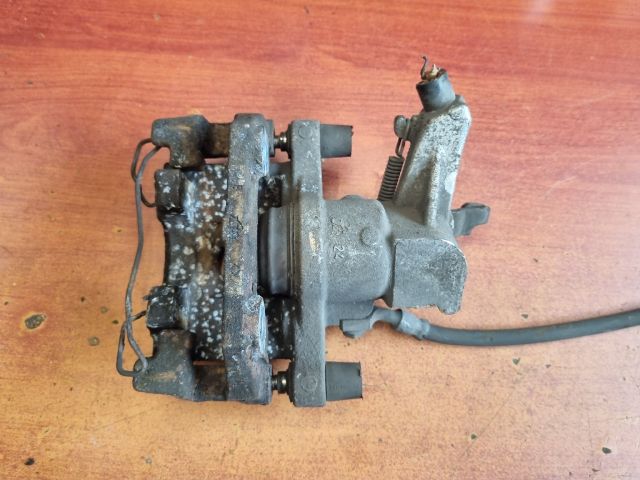 bontott OPEL VECTRA C Jobb hátsó Féknyereg Munkahengerrel