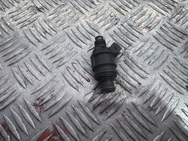 bontott OPEL VECTRA C Porlasztó (1 db)