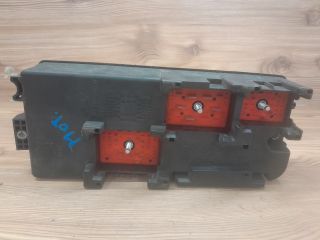 bontott OPEL VECTRA C Biztosítéktábla Motortér