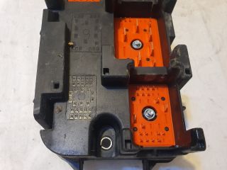 bontott OPEL VECTRA C Biztosítéktábla Motortér