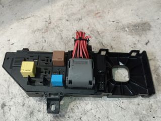 bontott OPEL VECTRA C Biztosítéktábla Motortér
