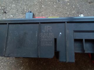 bontott OPEL VECTRA C Biztosítéktábla Motortér