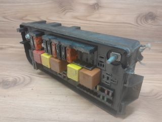 bontott OPEL VECTRA C Biztosítéktábla Motortér