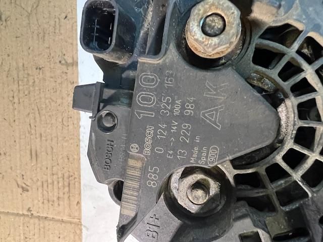 bontott OPEL VECTRA C Generátor