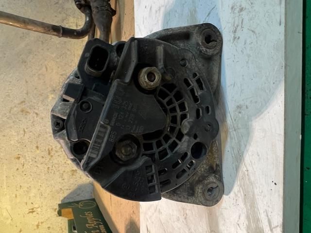 bontott OPEL VECTRA C Generátor